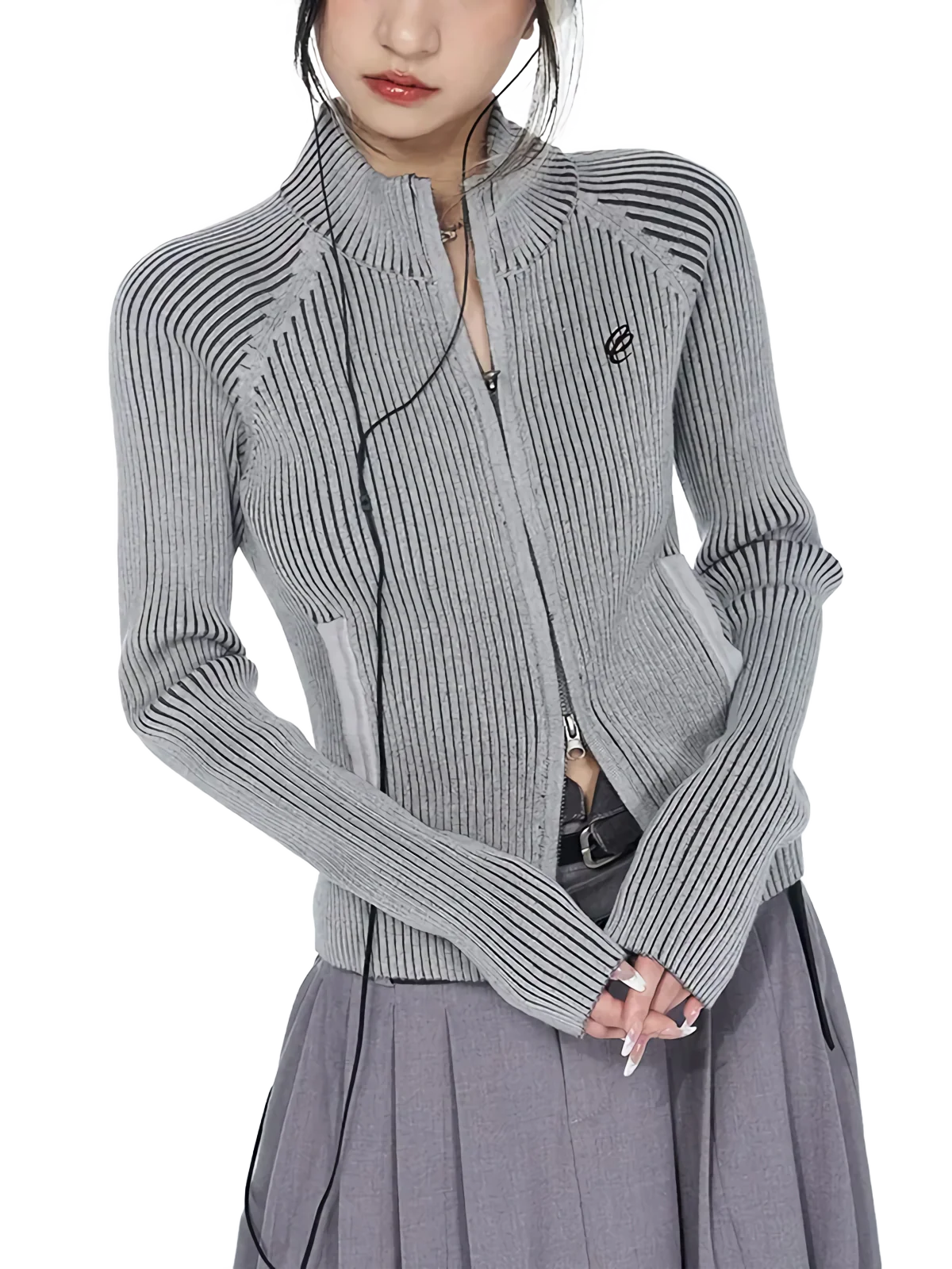 Chic Zip Up Knit Cardigan - Image 3