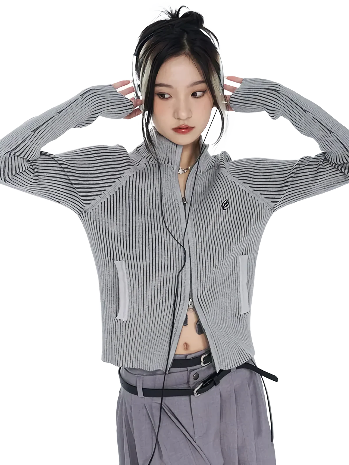 Chic Zip Up Knit Cardigan - Image 4