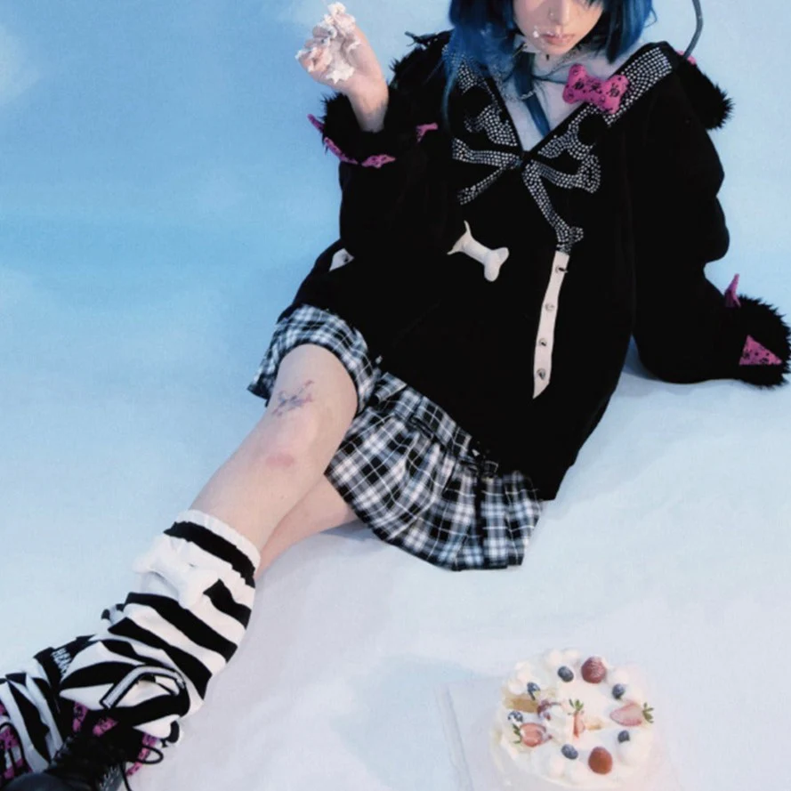 Heartbreaker Oversized Full Zip Hoodie - Image 9