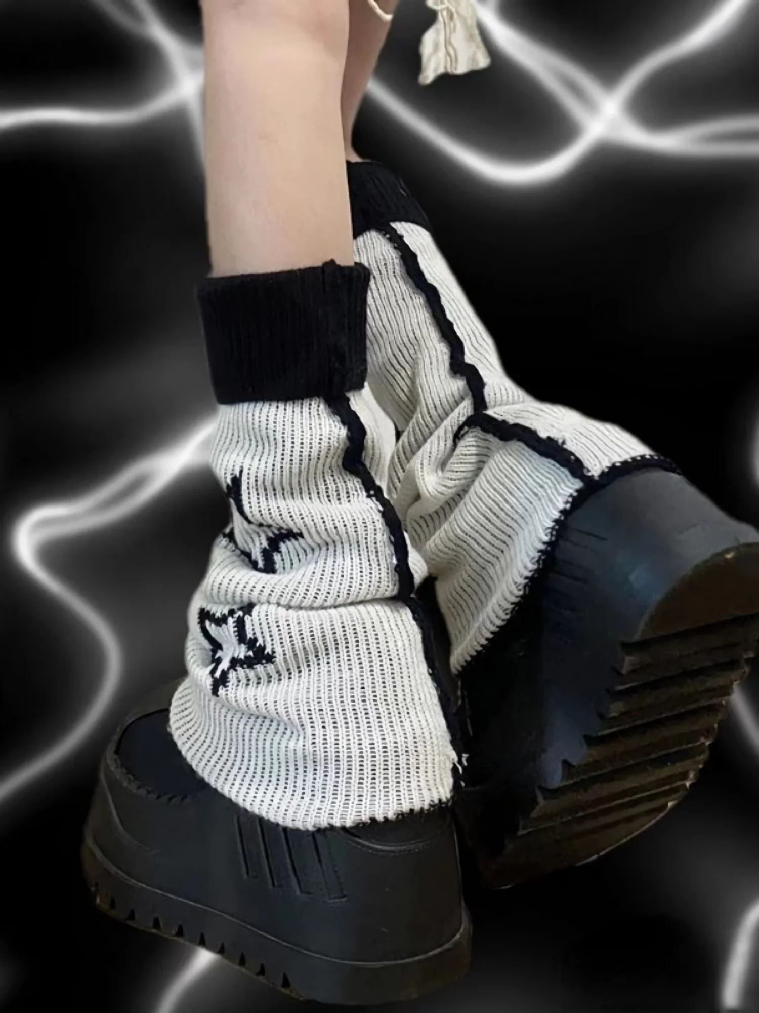 Kawaii Punk Knit Leg Warmers - Image 3