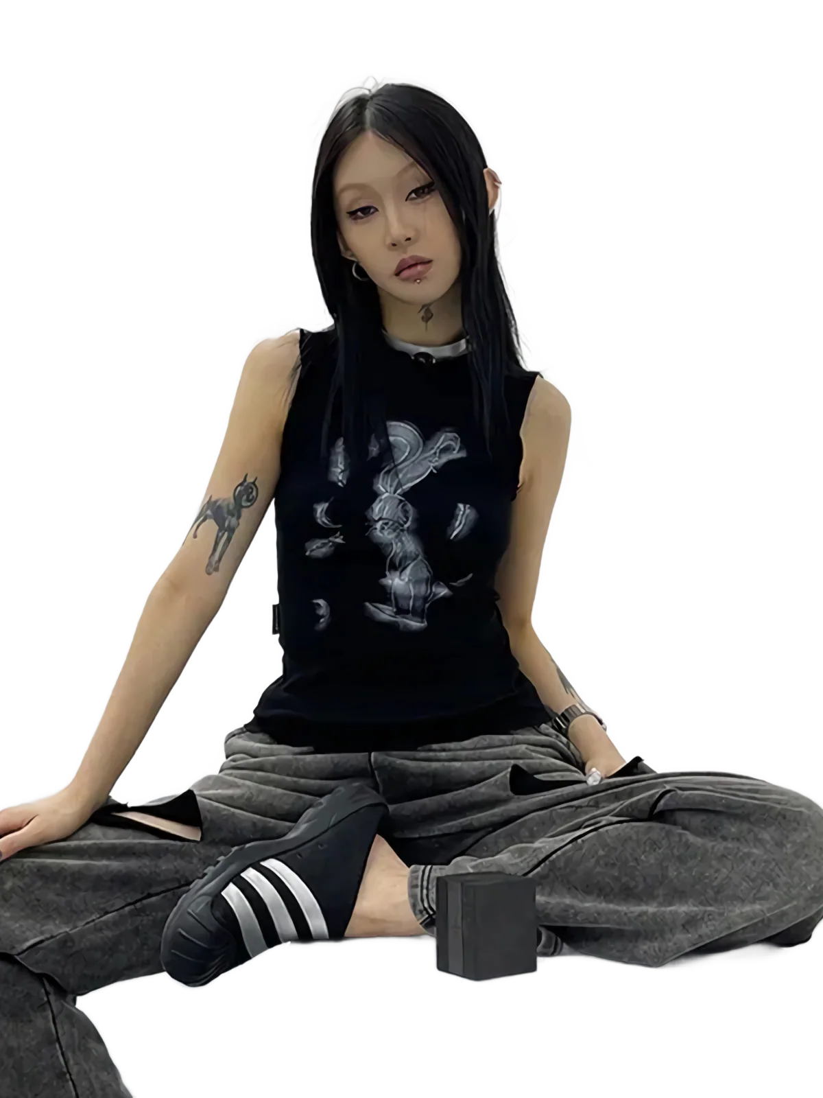 Rabbit Print Sleeveless Cotton Tee - Image 6